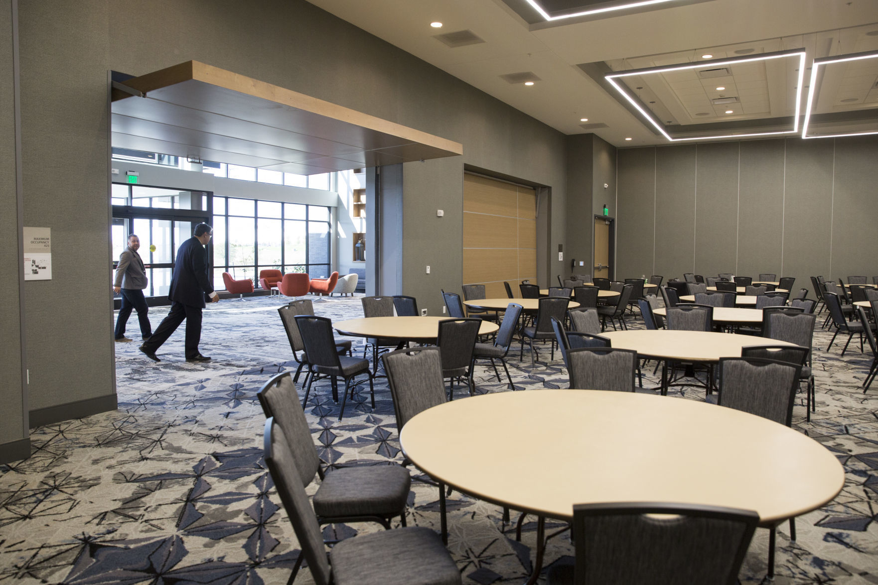 101519kw-holiday-inn-05